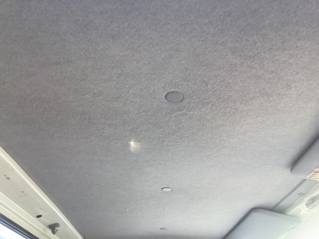 いすゞエルフコンテナ専用車小型（2t・3t）[写真27]