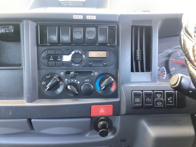 いすゞエルフコンテナ専用車小型（2t・3t）[写真31]