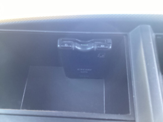 いすゞエルフコンテナ専用車小型（2t・3t）[写真32]