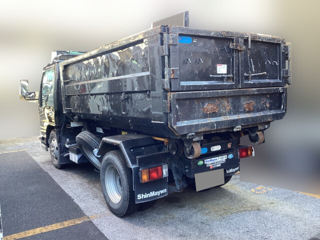 いすゞエルフコンテナ専用車小型（2t・3t）[写真04]