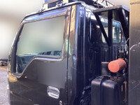 いすゞエルフコンテナ専用車小型（2t・3t）[写真07]