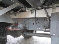 いすゞフォワードアルミウイング中型（4t）[写真09]