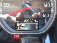 いすゞフォワードアルミウイング中型（4t）[写真13]