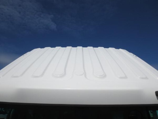 いすゞフォワードアルミウイング中型（4t）[写真13]