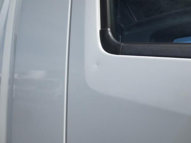 いすゞフォワードアルミウイング中型（4t）[写真15]