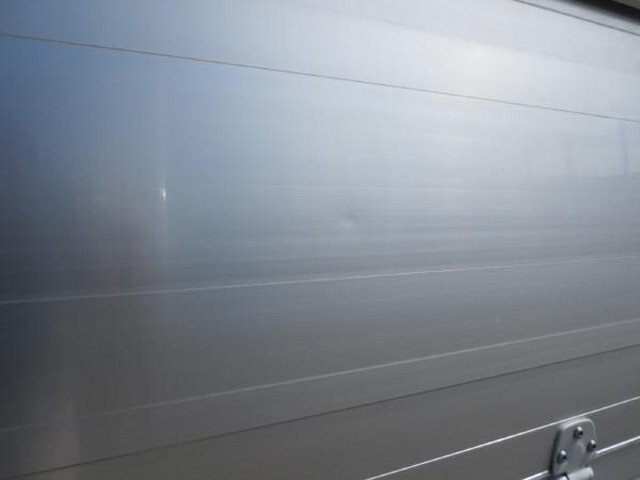 いすゞフォワードアルミウイング中型（4t）[写真19]