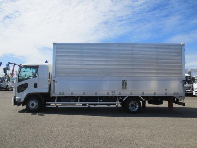 いすゞフォワードアルミウイング中型（4t）[写真08]