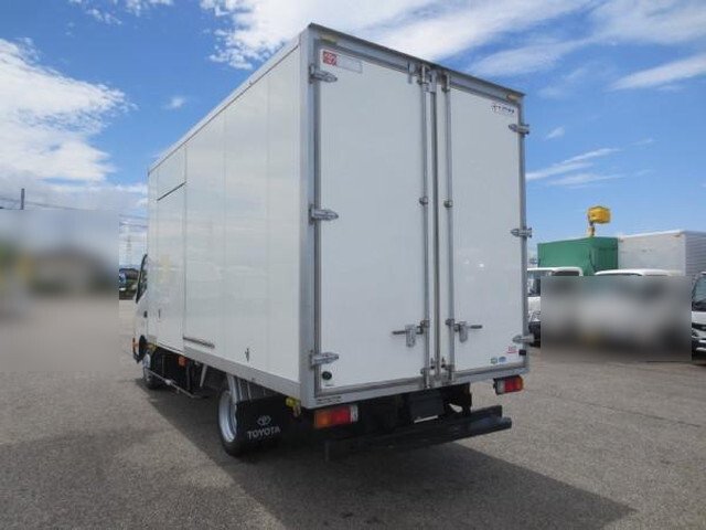 トヨタダイナアルミバン小型（2t・3t）[写真02]