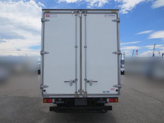 トヨタダイナアルミバン小型（2t・3t）[写真04]