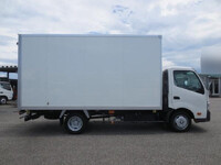 トヨタダイナアルミバン小型（2t・3t）[写真06]