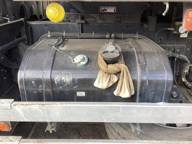 三菱ふそうスーパーグレートダンプ大型（10t）[写真19]