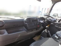 日野デュトロアルミバン小型（2t・3t）[写真12]