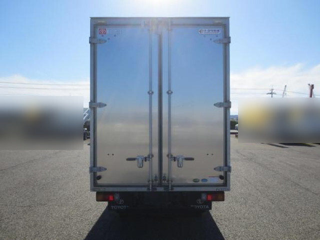 トヨタダイナアルミバン小型（2t・3t）[写真04]