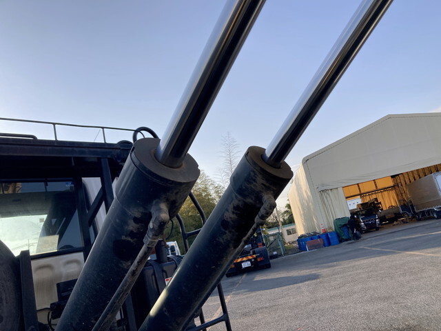 三菱ふそうファイターコンテナ専用車中型（4t）[写真14]