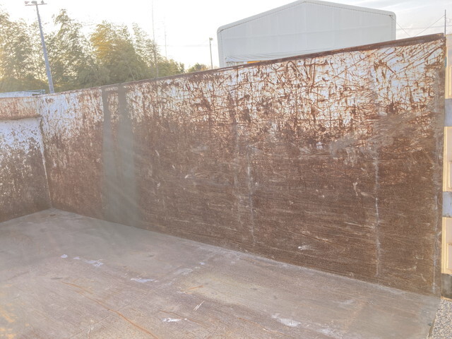 三菱ふそうファイターコンテナ専用車中型（4t）[写真21]