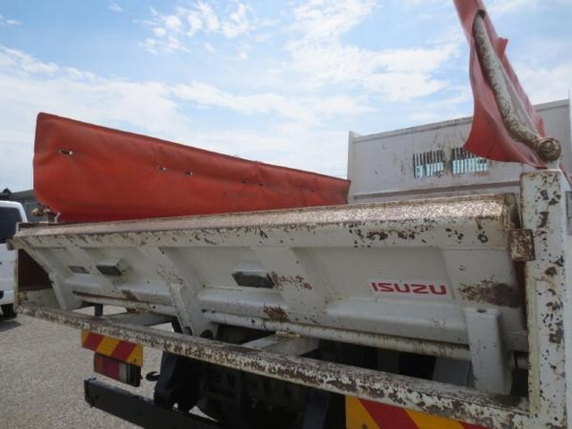 いすゞフォワードダンプ中型（4t）[写真18]