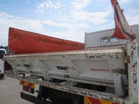 いすゞフォワードダンプ中型（4t）[写真19]