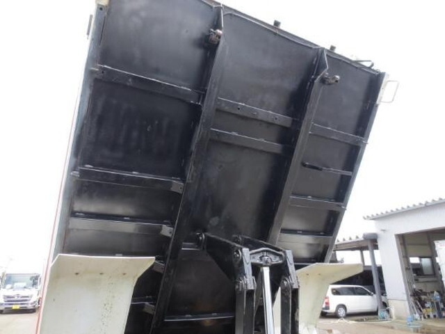 いすゞフォワードダンプ中型（4t）[写真09]