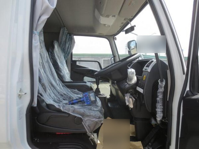 三菱ふそうファイターセルフクレーン5段増トン（6t・8t）[写真14]