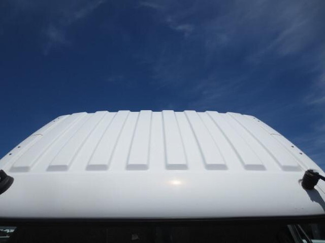 三菱ふそうファイターアルミウイング中型（4t）[写真12]