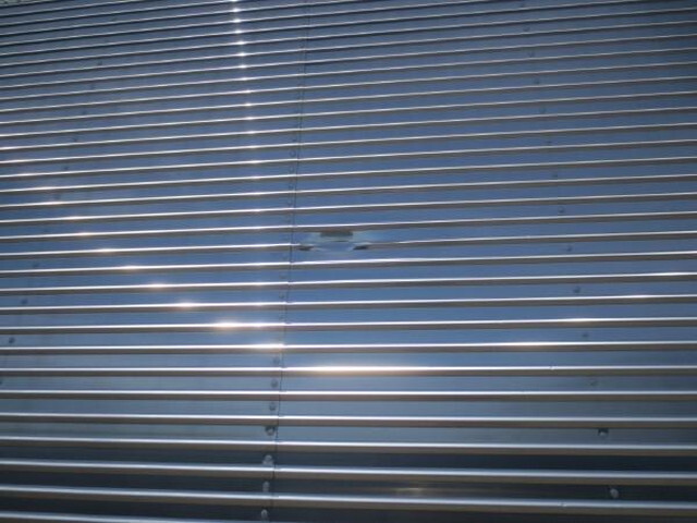 三菱ふそうファイターアルミウイング中型（4t）[写真13]