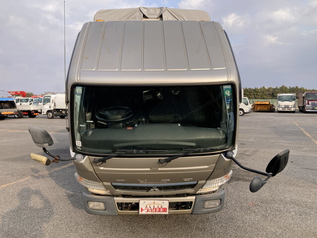三菱ふそうキャンター幌ウイング小型（2t・3t）[写真10]