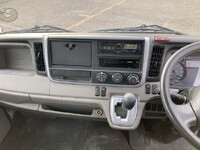 三菱ふそうキャンター幌ウイング小型（2t・3t）[写真35]