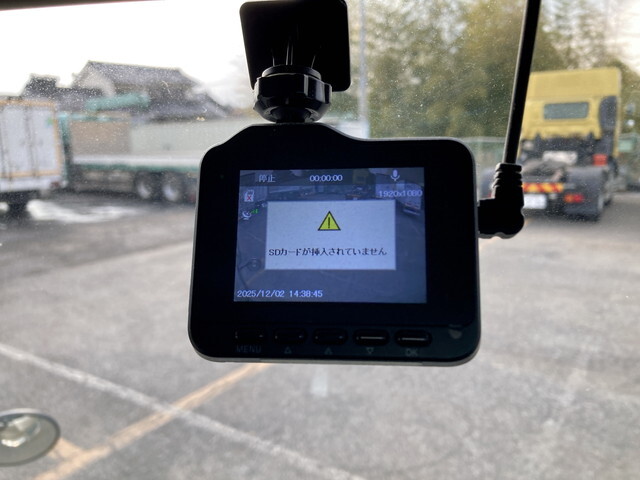 三菱ふそうキャンター幌ウイング小型（2t・3t）[写真38]