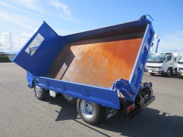 いすゞエルフ三転ダンプ小型（2t・3t）[写真02]