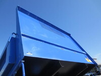 いすゞエルフ三転ダンプ小型（2t・3t）[写真10]