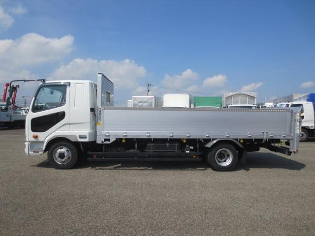 三菱ふそうファイターアルミブロック中型（4t）[写真06]