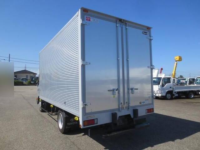 トヨタトヨエースアルミバン小型（2t・3t）[写真02]