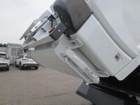 三菱ふそうキャンターパッカー車（塵芥車）小型（2t・3t）[写真16]