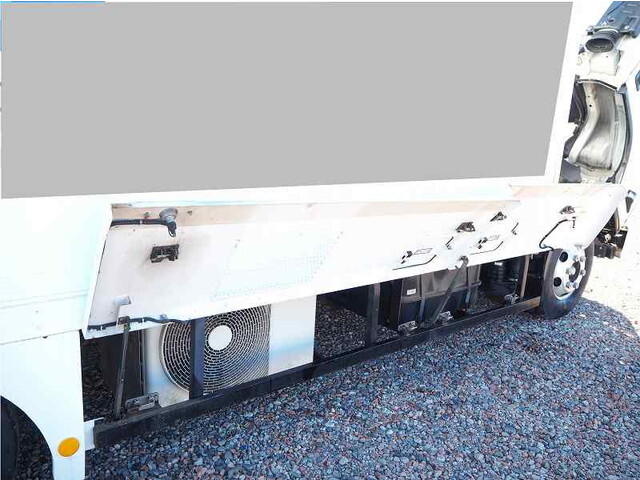 いすゞエルフその他の形状小型（2t・3t）[写真13]