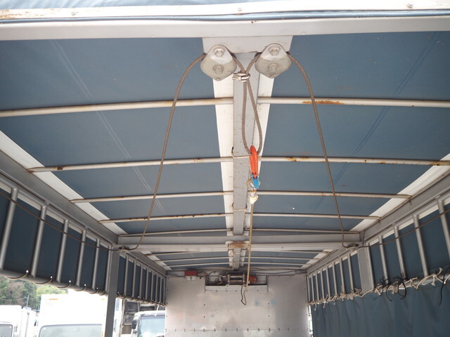 いすゞエルフ家畜運搬車小型（2t・3t）[写真15]