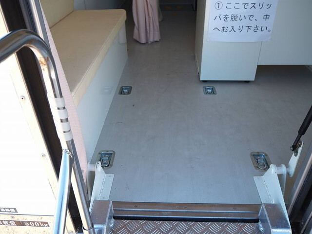 いすゞエルフその他の形状小型（2t・3t）[写真18]