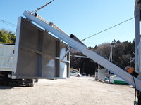 いすゞエルフ家畜運搬車小型（2t・3t）[写真24]