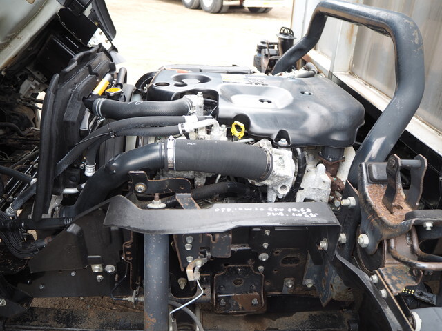 いすゞエルフ家畜運搬車小型（2t・3t）[写真26]