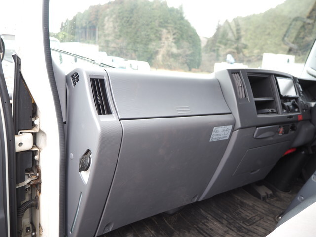 いすゞエルフ家畜運搬車小型（2t・3t）[写真29]