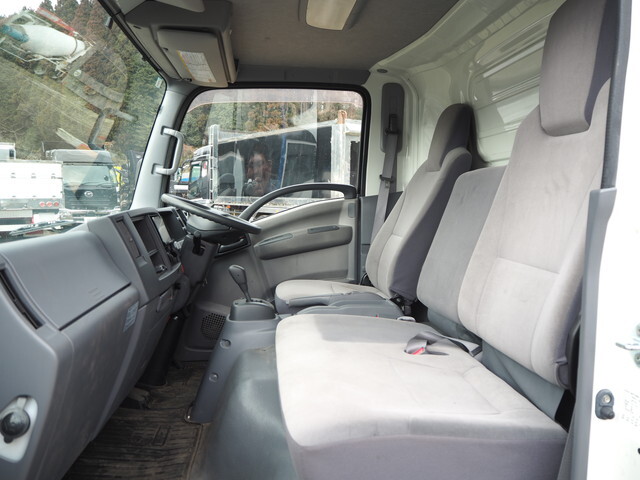 いすゞエルフ家畜運搬車小型（2t・3t）[写真31]