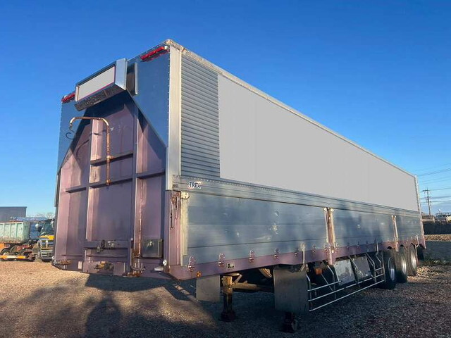 中古その他の車種ウイングトレーラー