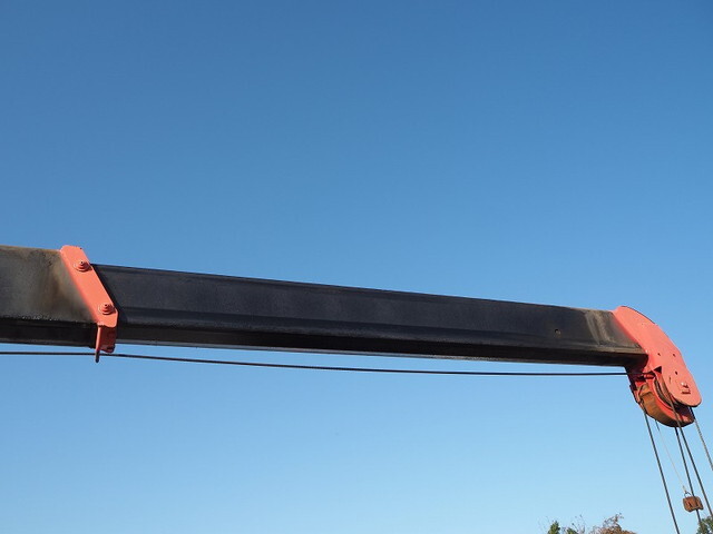 三菱ふそうファイタークレーン3段中型（4t）[写真17]