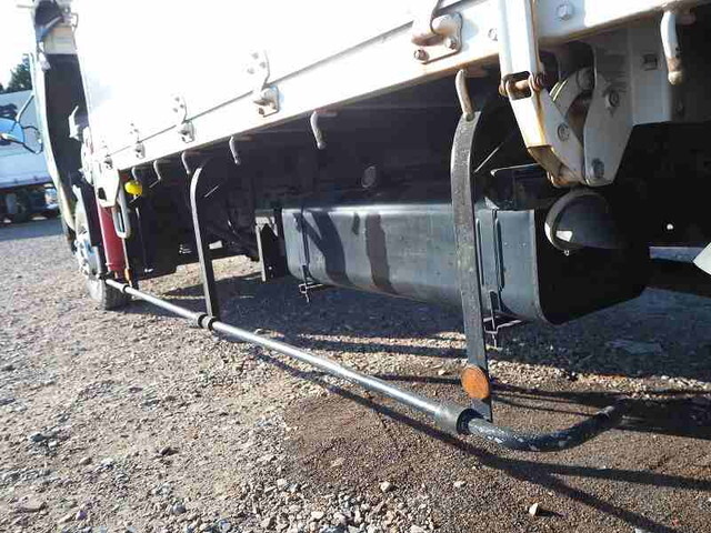 三菱ふそうファイタークレーン3段中型（4t）[写真30]