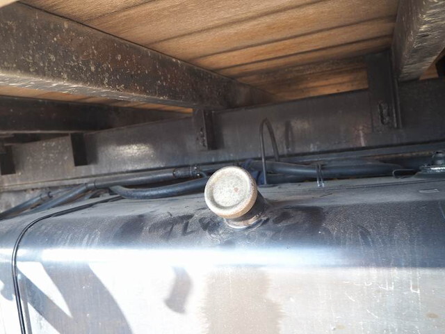 三菱ふそうファイタークレーン3段中型（4t）[写真31]