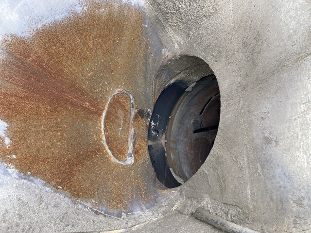 いすゞギガミキサー車（コンクリートミキサー）大型（10t）[写真13]