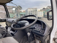 いすゞギガミキサー車（コンクリートミキサー）大型（10t）[写真36]