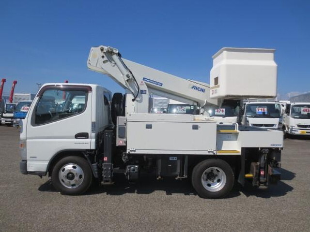 三菱ふそうキャンター高所作業車小型（2t・3t）[写真09]