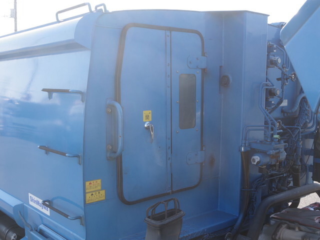 日野デュトロパッカー車（塵芥車）小型（2t・3t）[写真13]