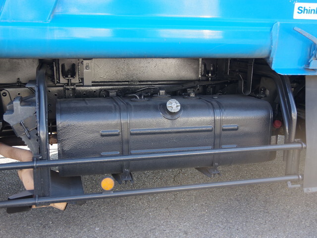 日野デュトロパッカー車（塵芥車）小型（2t・3t）[写真14]