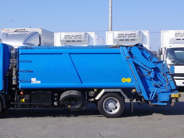 日野デュトロパッカー車（塵芥車）小型（2t・3t）[写真18]